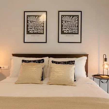 Apartment G&m Luxury With Pool