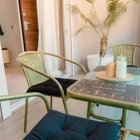 G&m Luxury With Pool Apartman Hriszí Aktí Haniá