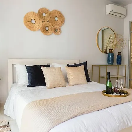 G&m Luxury With Pool * Hriszí Aktí Haniá