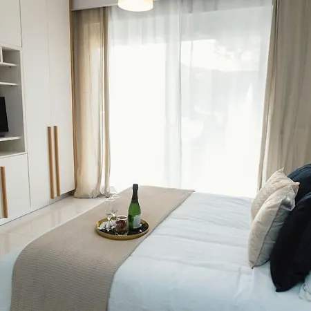 Apartment G&m Luxury With Pool