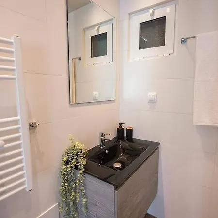 Apartment G&m Luxury With Pool