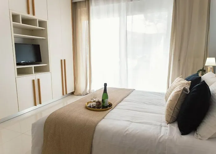 G&m Luxury With Pool